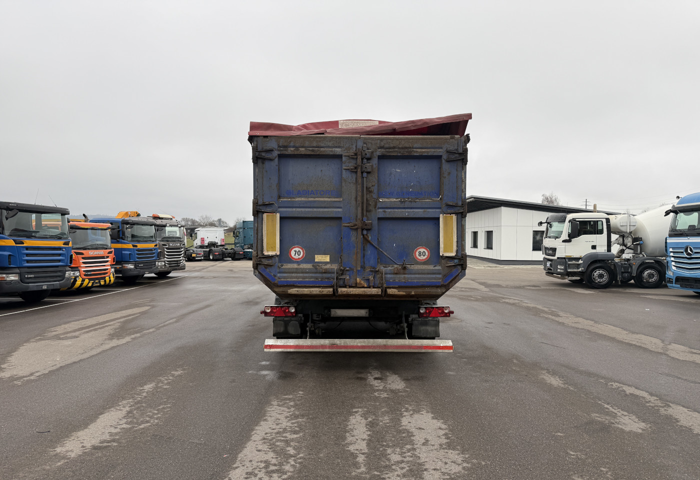 MOTO6625_2778752 vehicle image