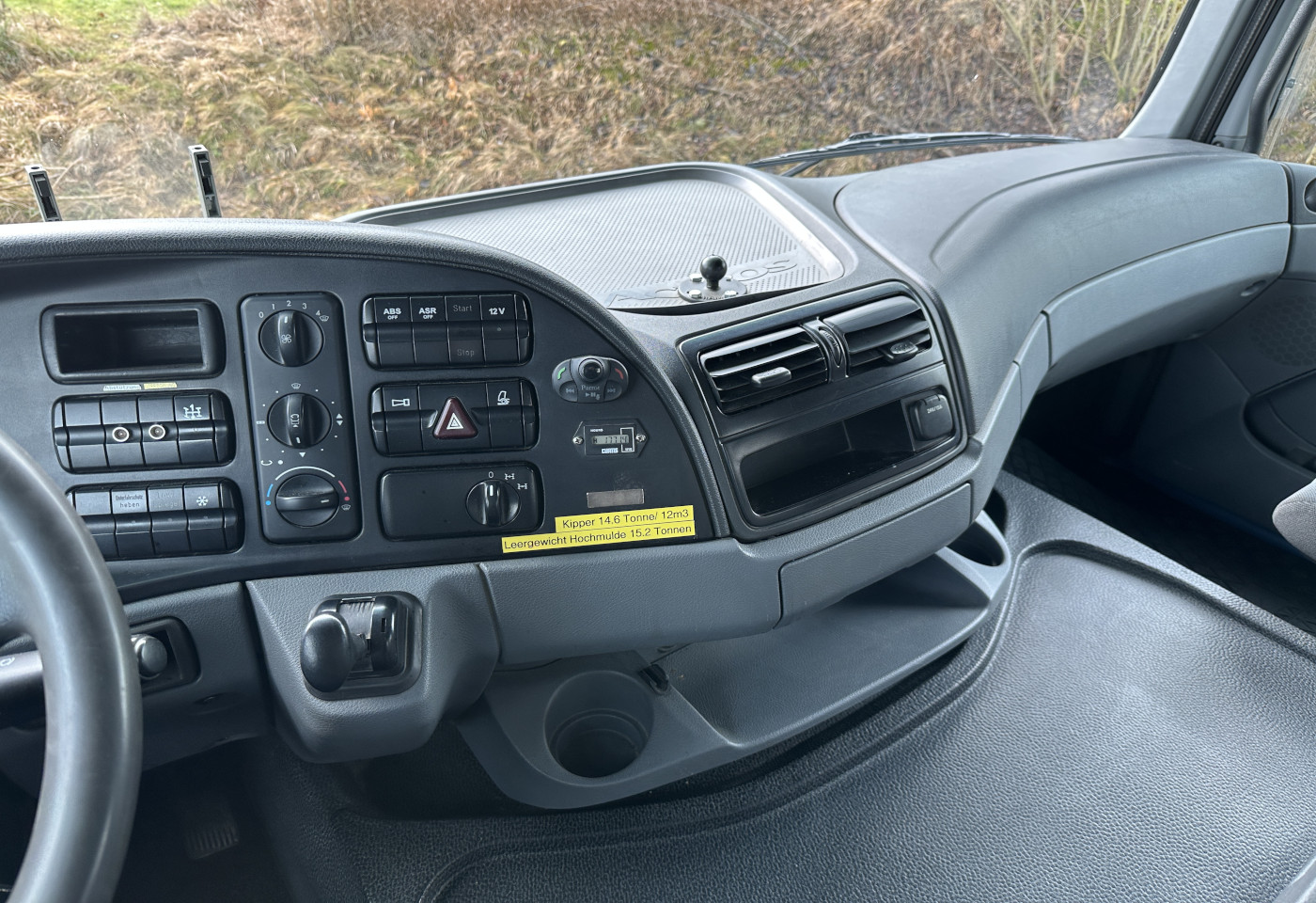 MOTO6625_2782104 vehicle image