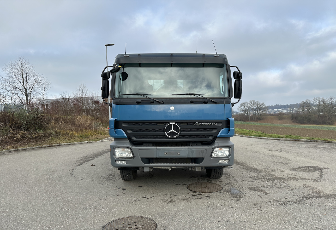 MOTO6625_2782104 vehicle image