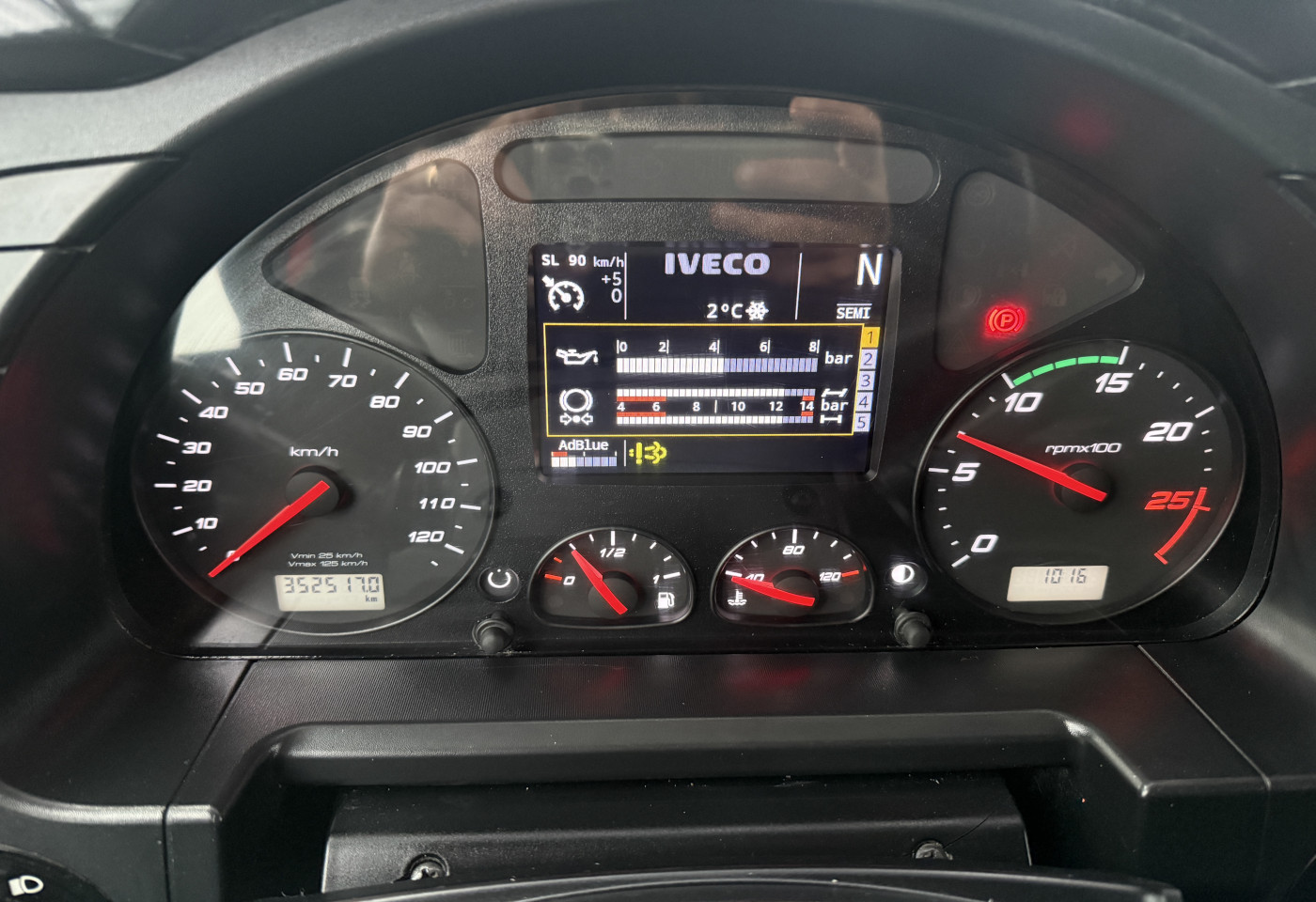 MOTO6625_2781474 vehicle image