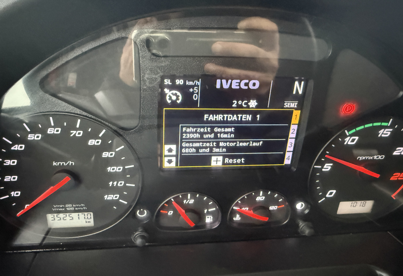 MOTO6625_2781474 vehicle image