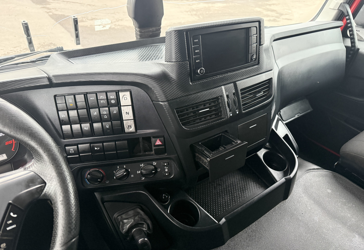 MOTO6625_2781474 vehicle image