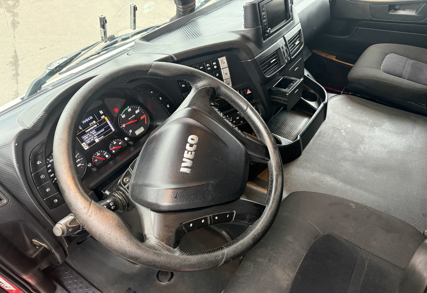 MOTO6625_2781474 vehicle image