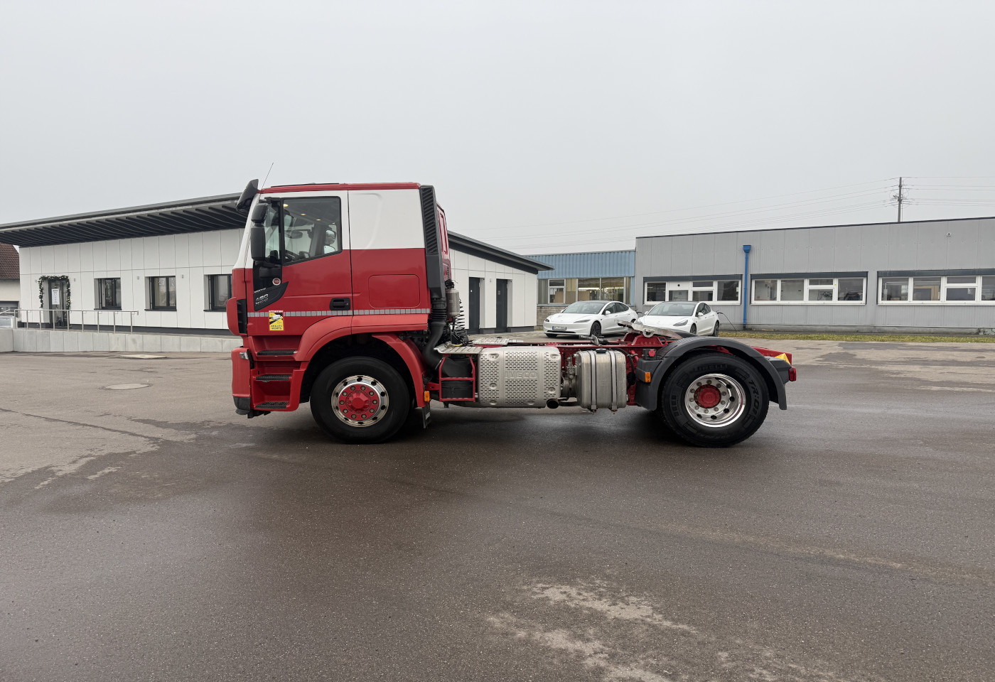 MOTO6625_2781474 vehicle image