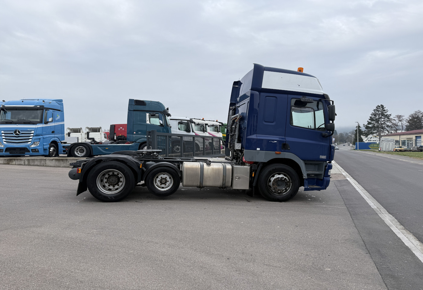 MOTO6625_2783272 vehicle image