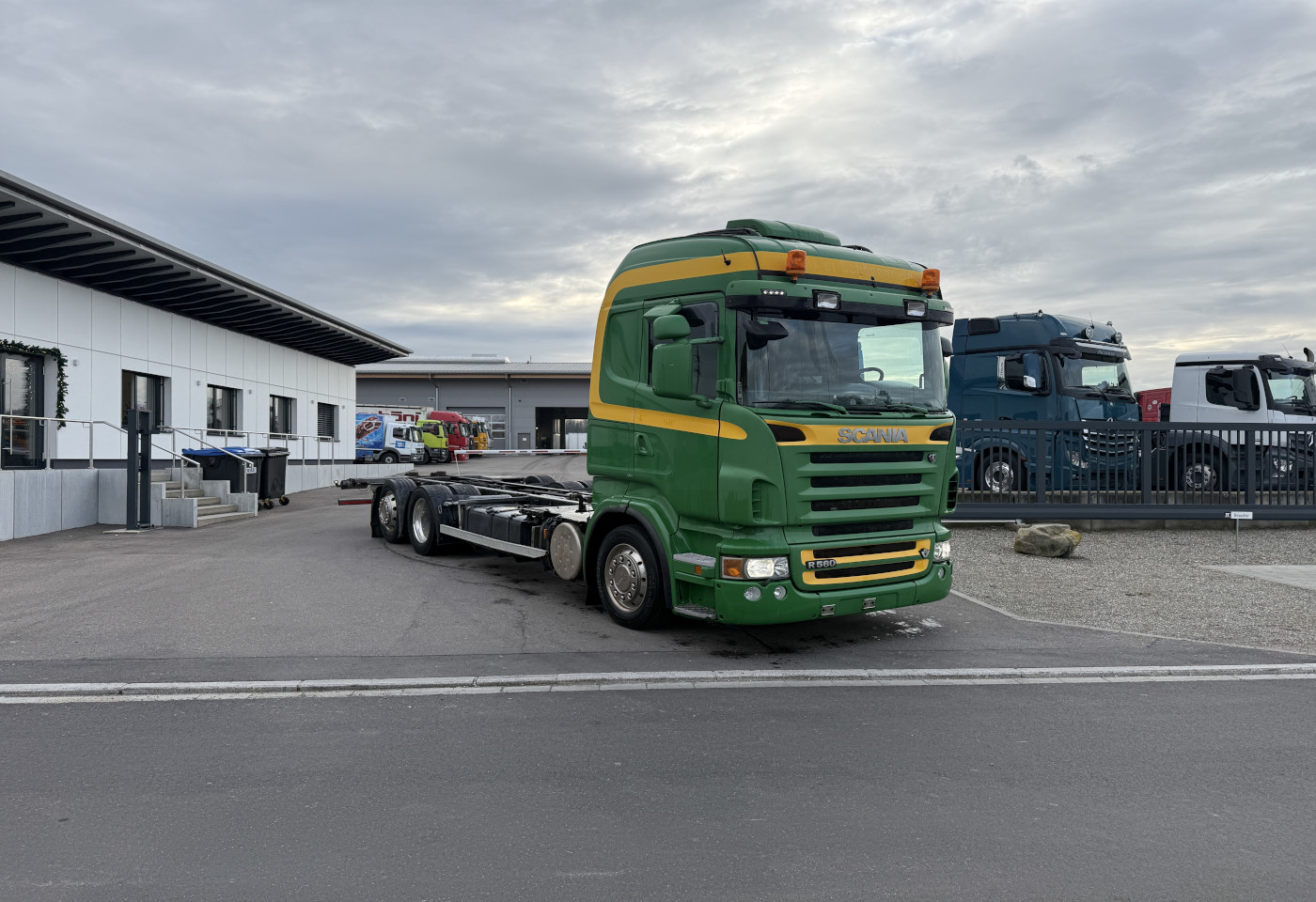 MOTO6625_2783271 vehicle image