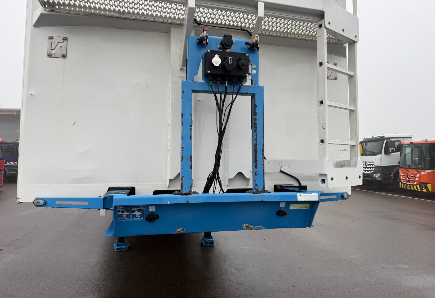 MOTO6625_2784861 vehicle image