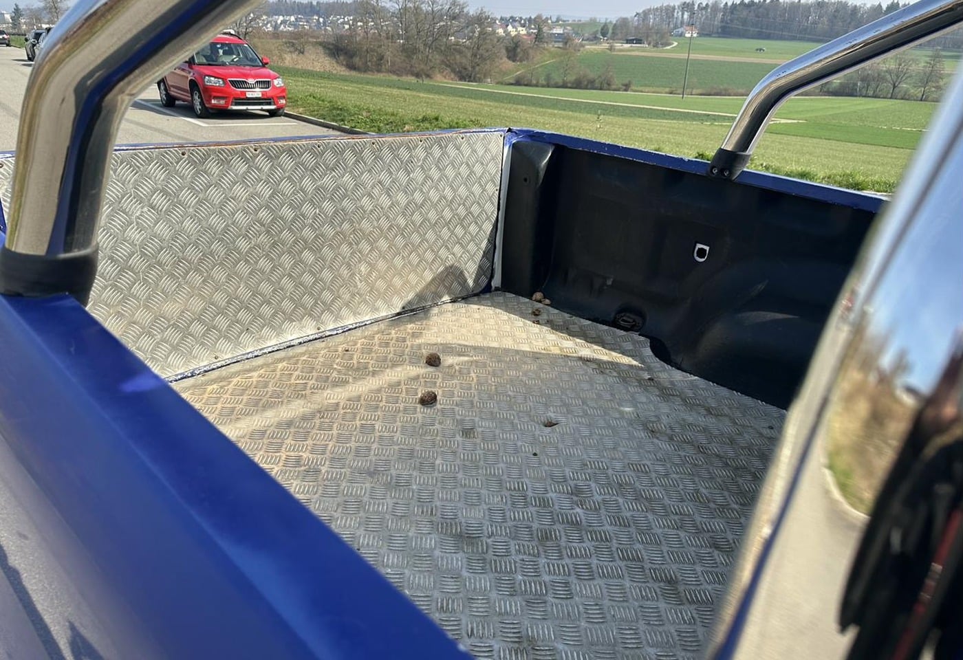 MOTO6625_2876149 vehicle image