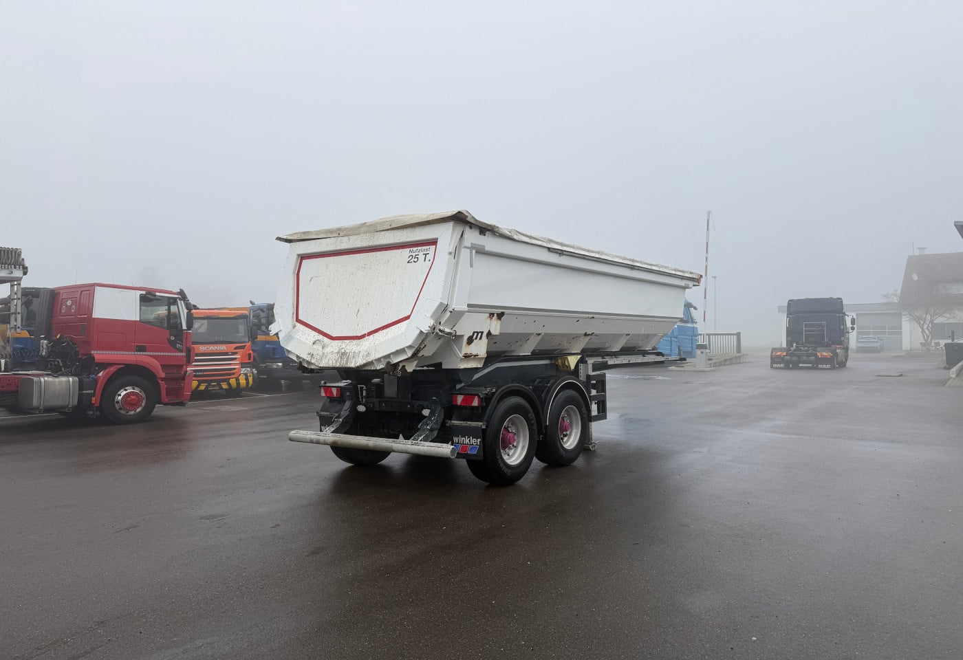 MOTO6625_2785176 vehicle image