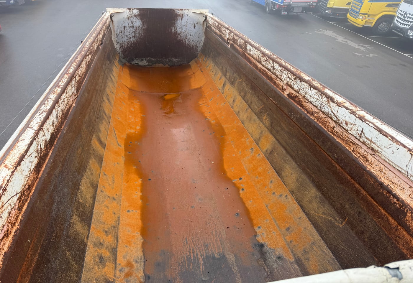 MOTO6625_2784700 vehicle image