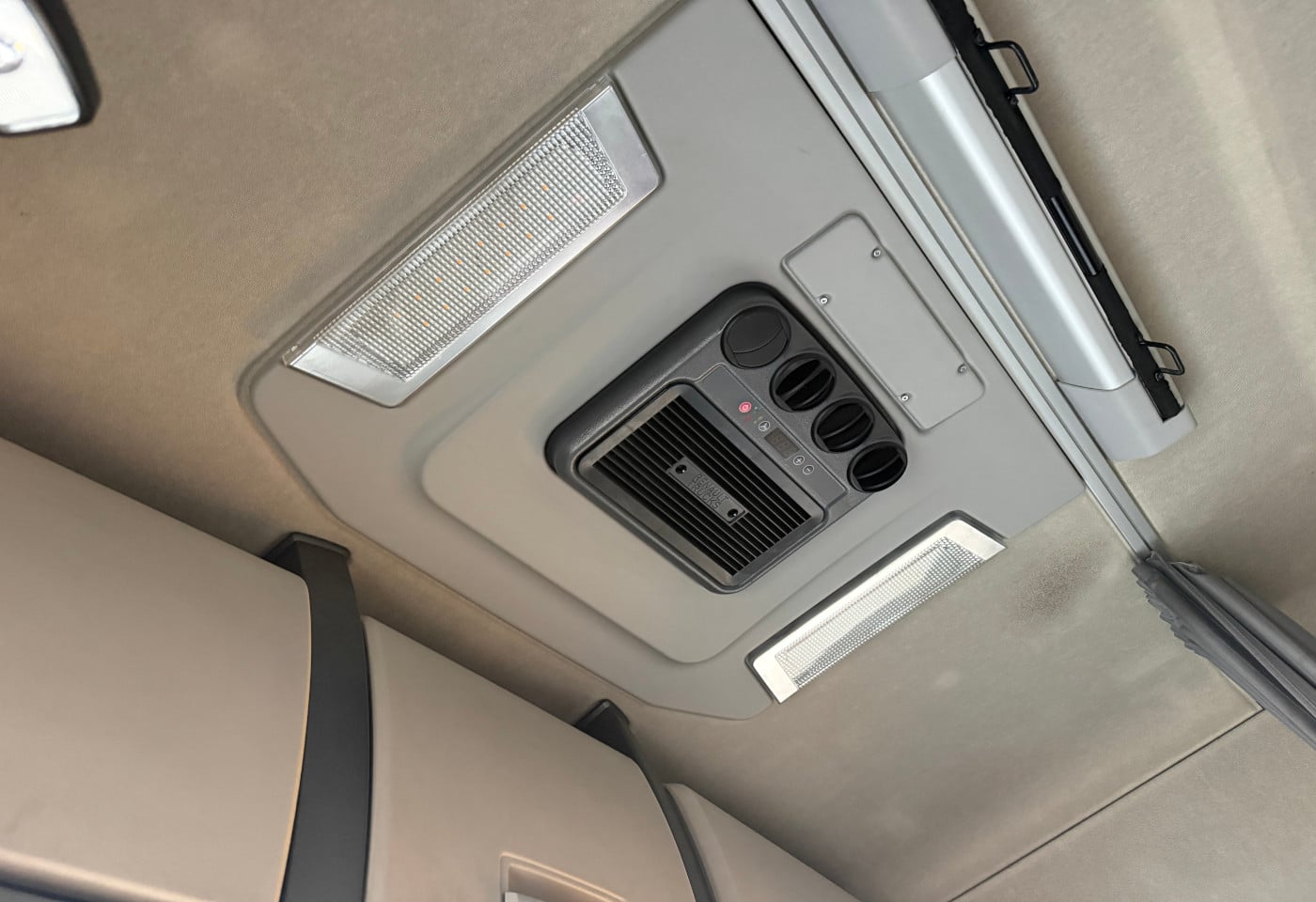 MOTO6625_2785180 vehicle image