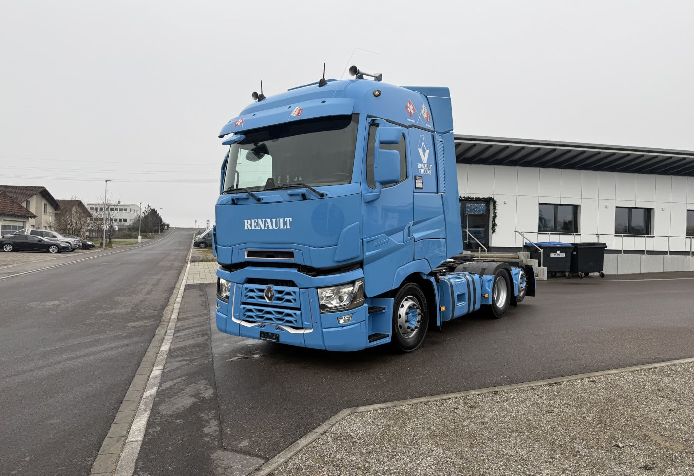 MOTO6625_2785180 vehicle image