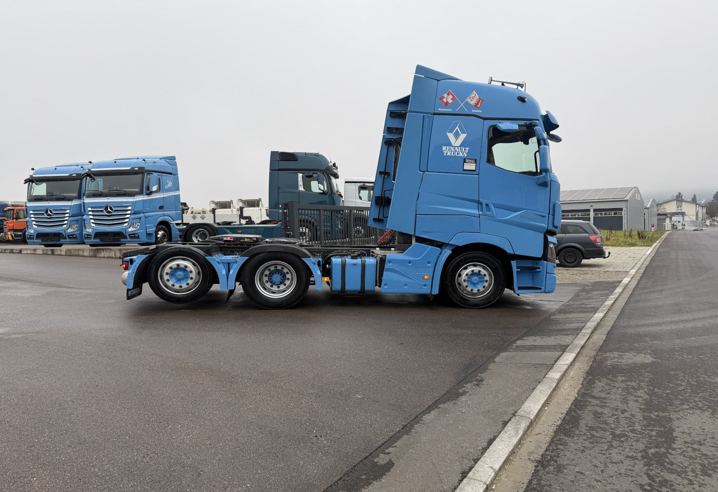 MOTO6625_2785180 vehicle image