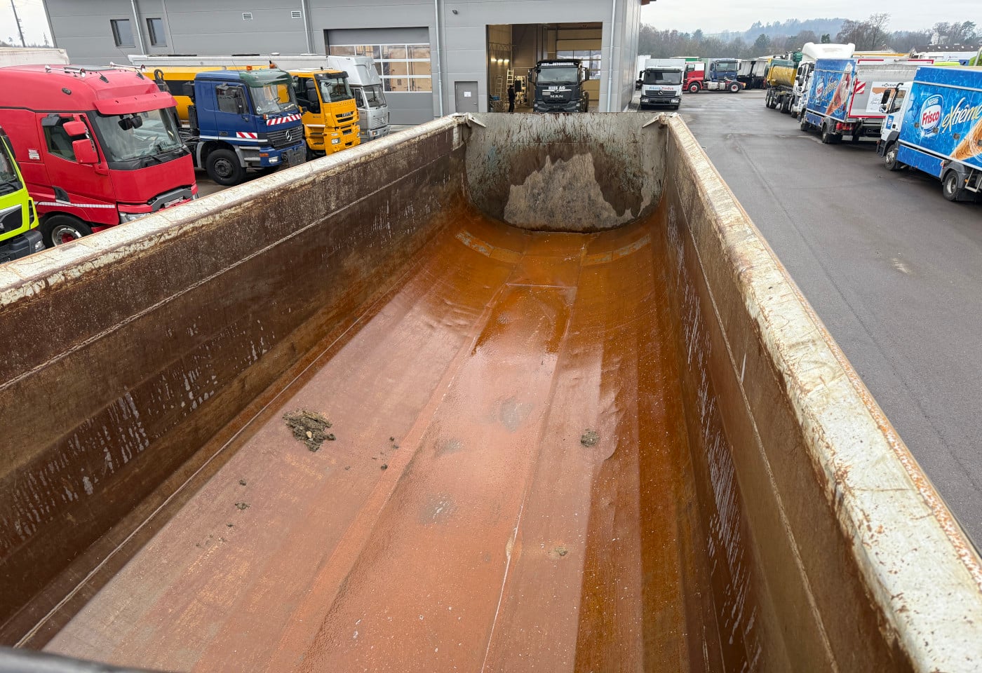 MOTO6625_2784548 vehicle image