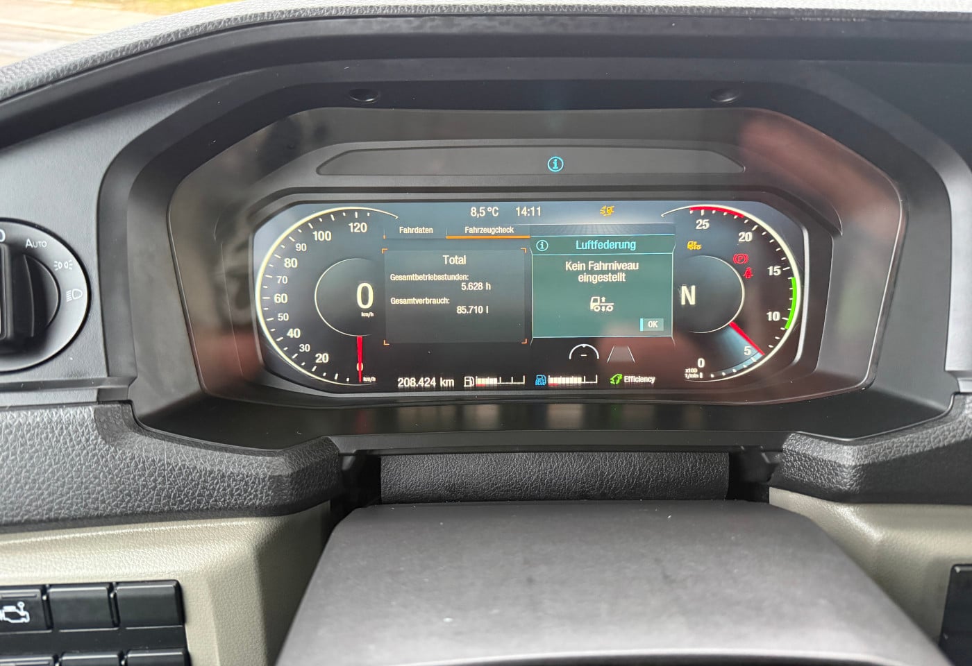 MOTO6625_2787700 vehicle image