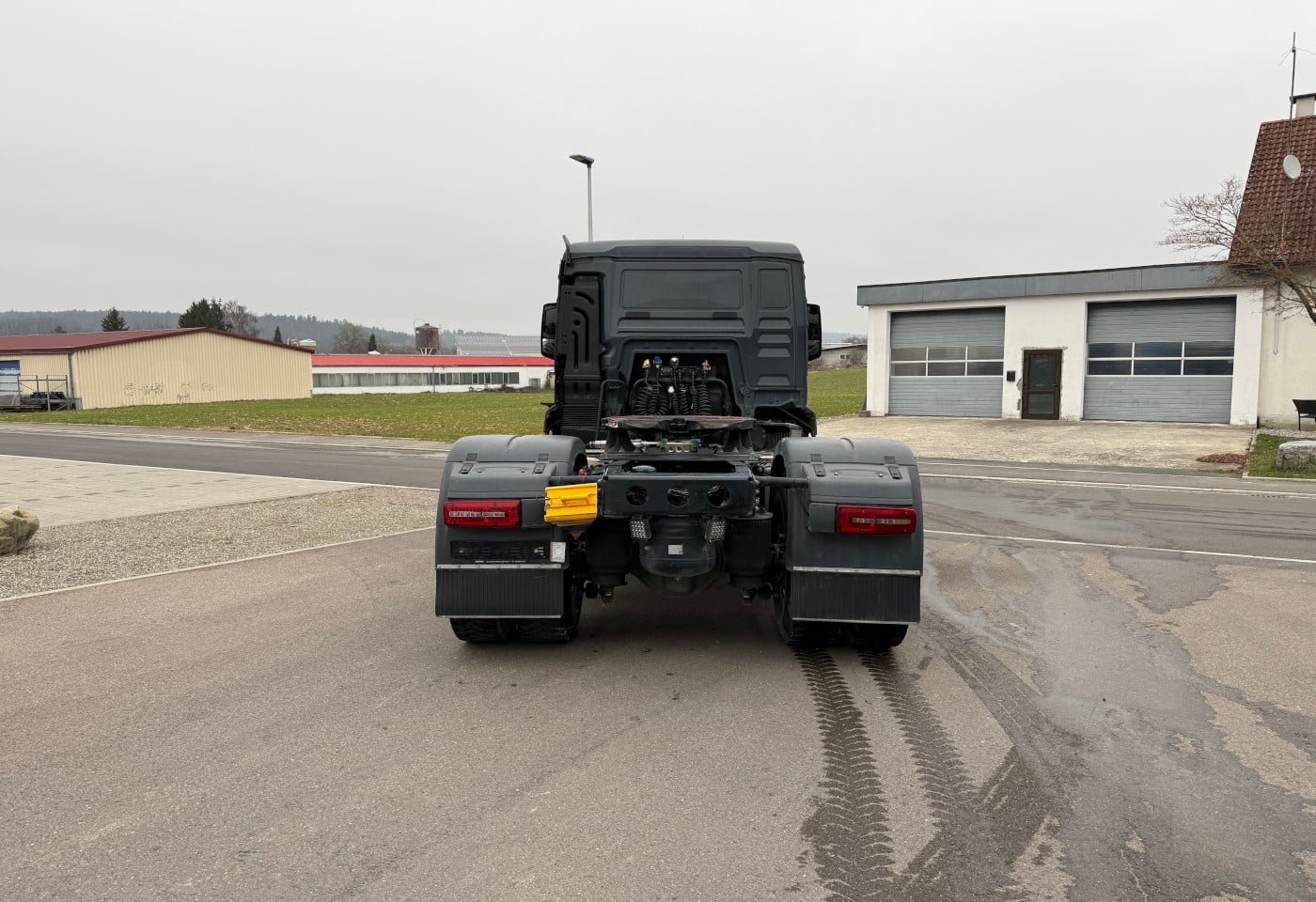 MOTO6625_2787700 vehicle image