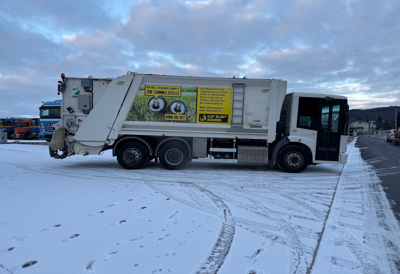 MOTO6625_2799386 vehicle image