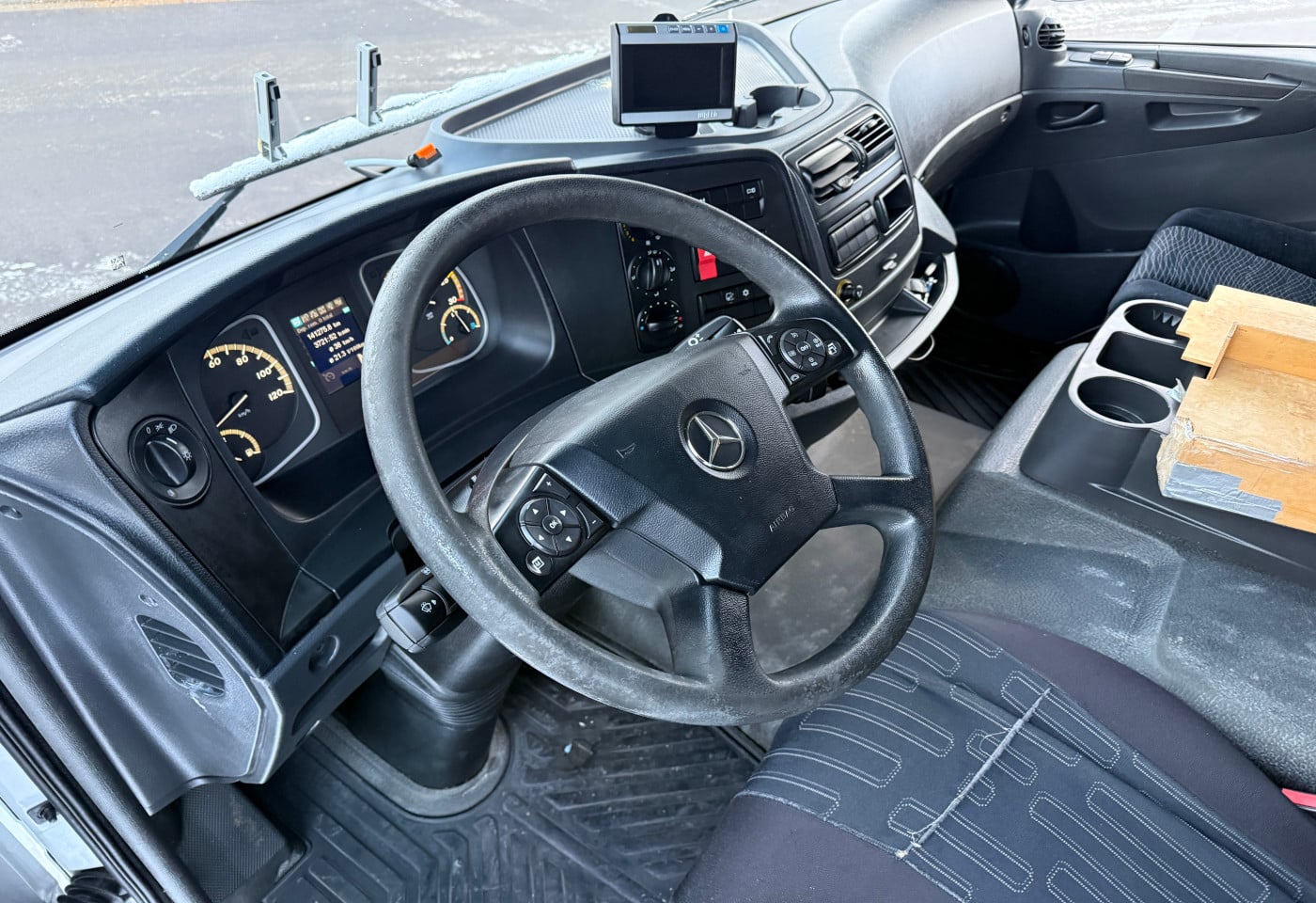 MOTO6625_2797357 vehicle image