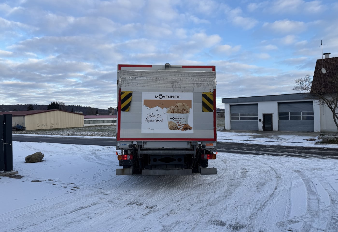 MOTO6625_2797358 vehicle image