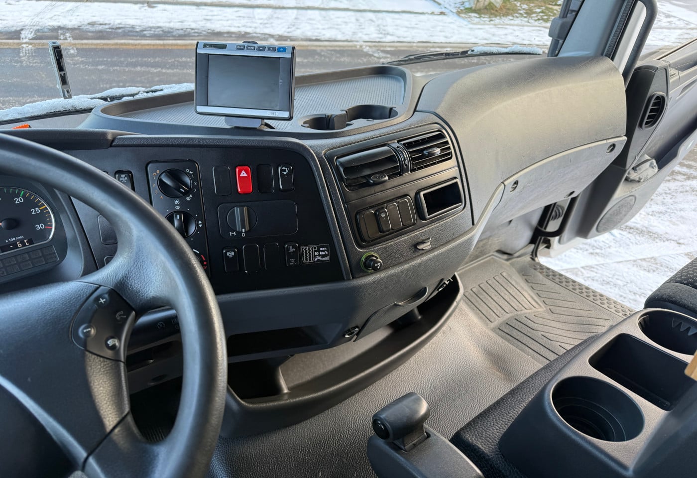 MOTO6625_2797360 vehicle image