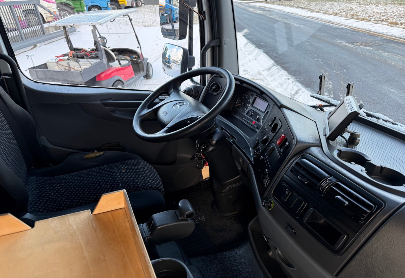 MOTO6625_2797360 vehicle image