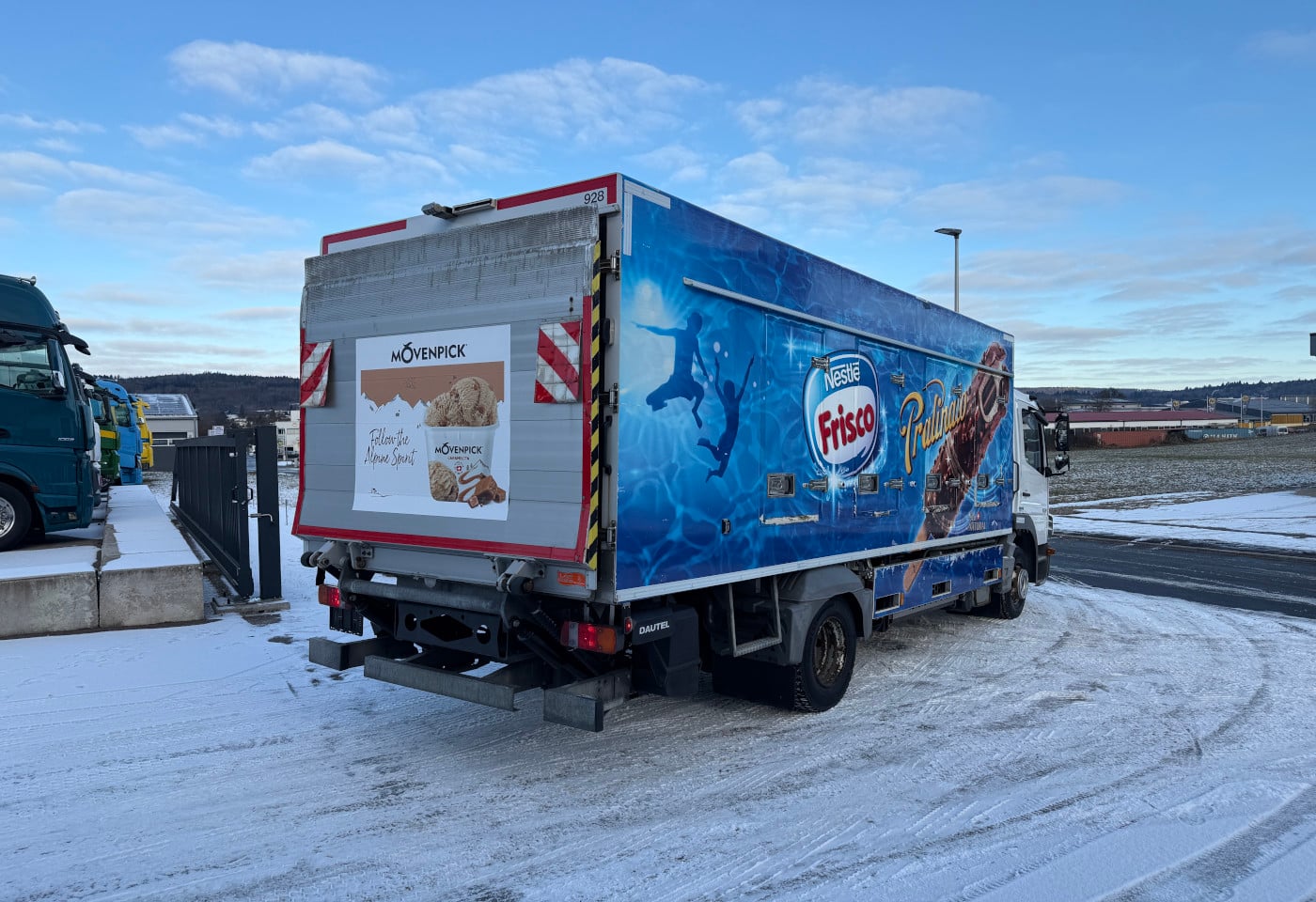 MOTO6625_2797360 vehicle image