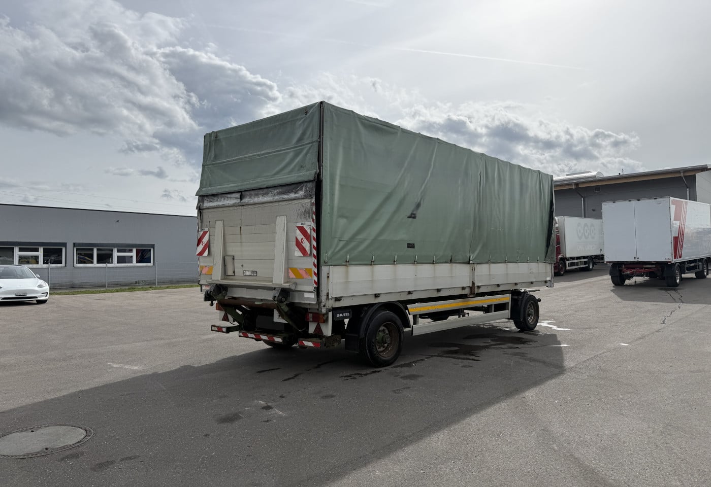 MOTO6625_2846700 vehicle image