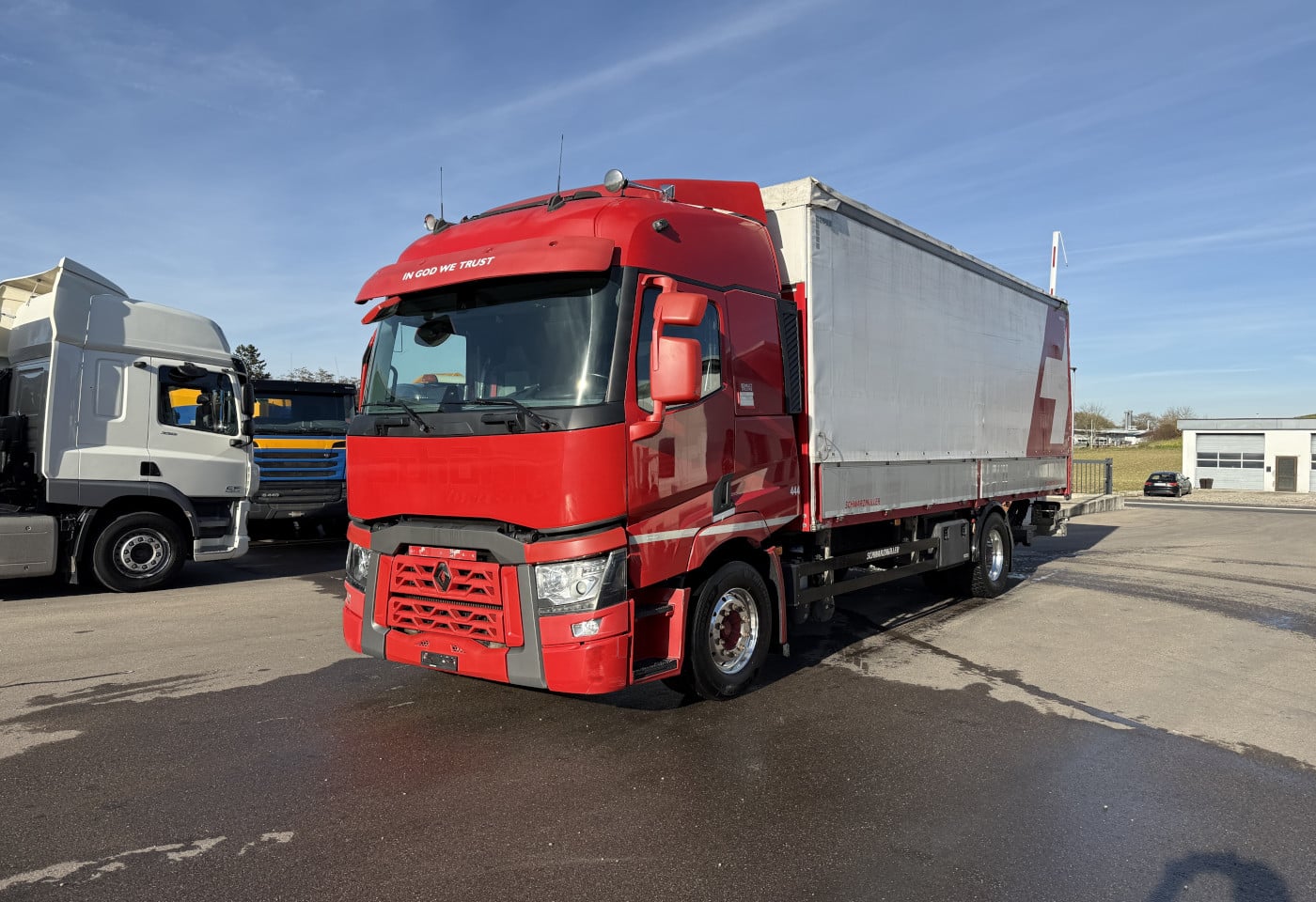 MOTO6625_2810464 vehicle image