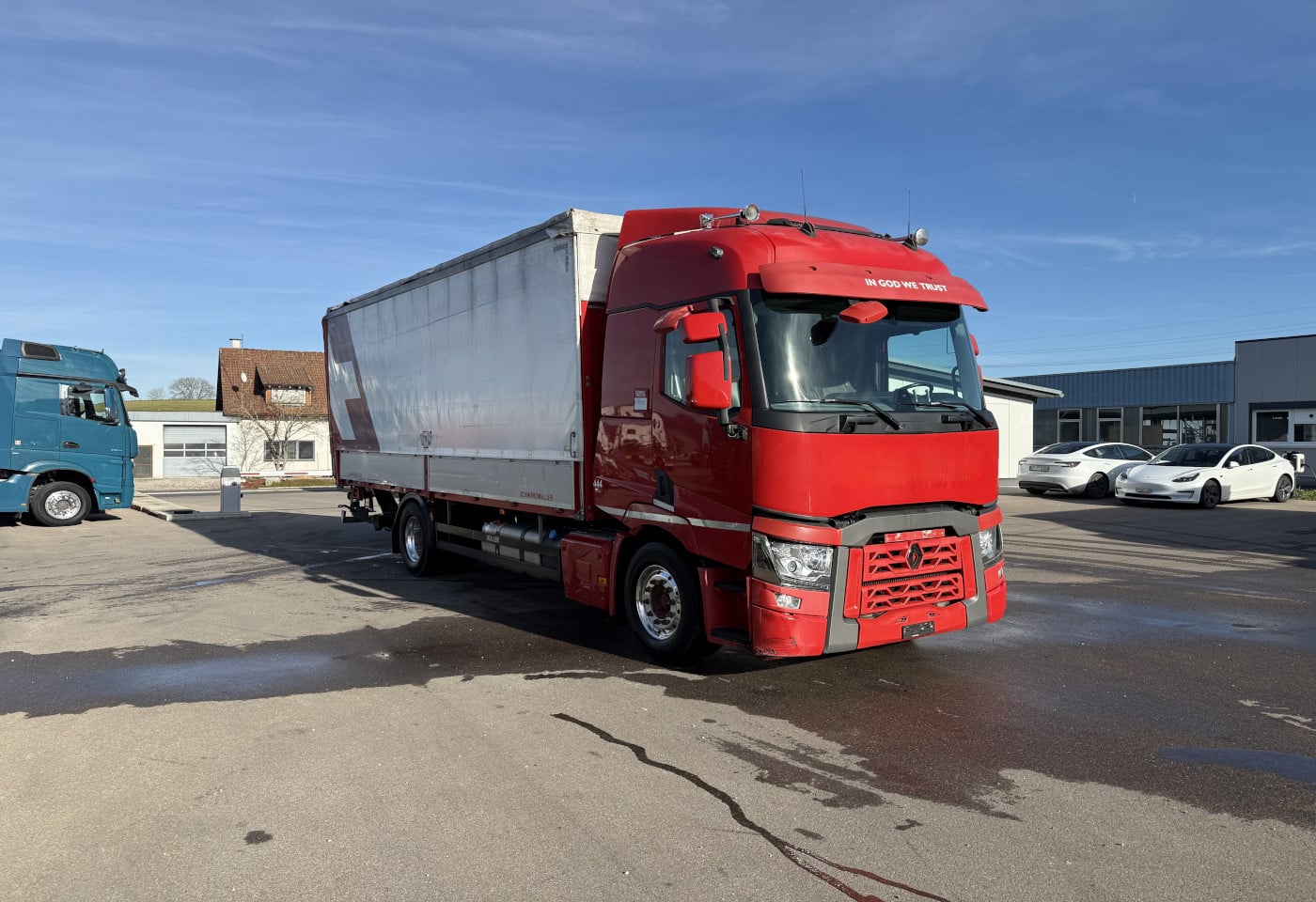 MOTO6625_2810464 vehicle image