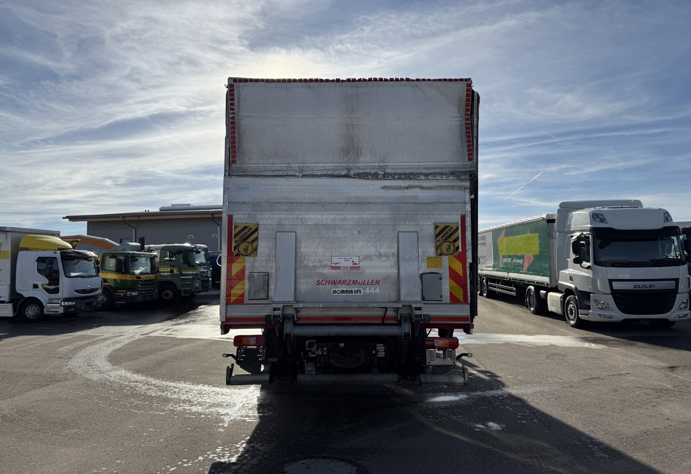 MOTO6625_2810464 vehicle image