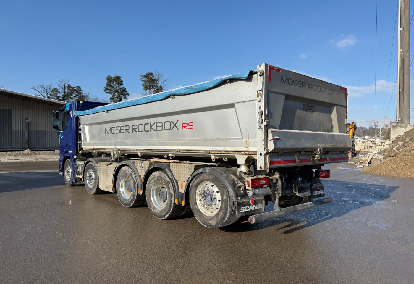 MOTO6625_2801716 vehicle image