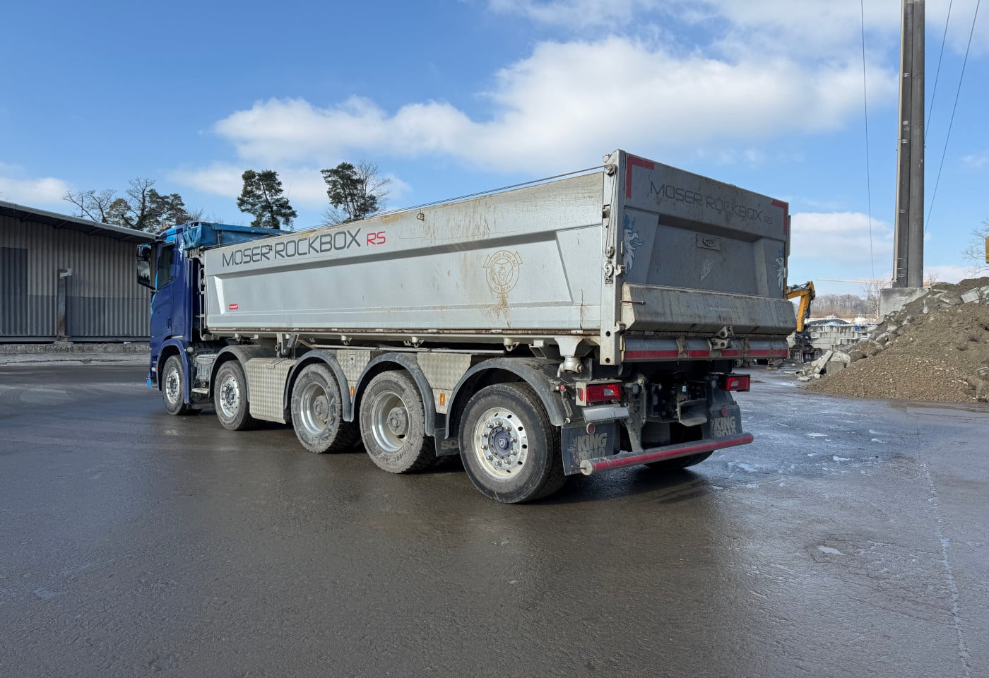 MOTO6625_2802327 vehicle image