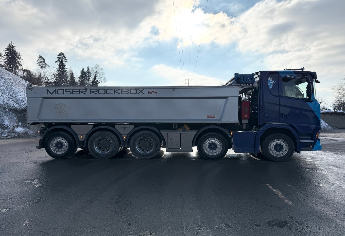 MOTO6625_2802327 vehicle image