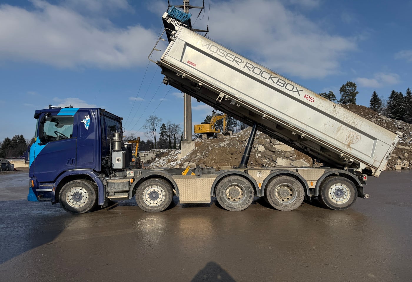 MOTO6625_2802327 vehicle image