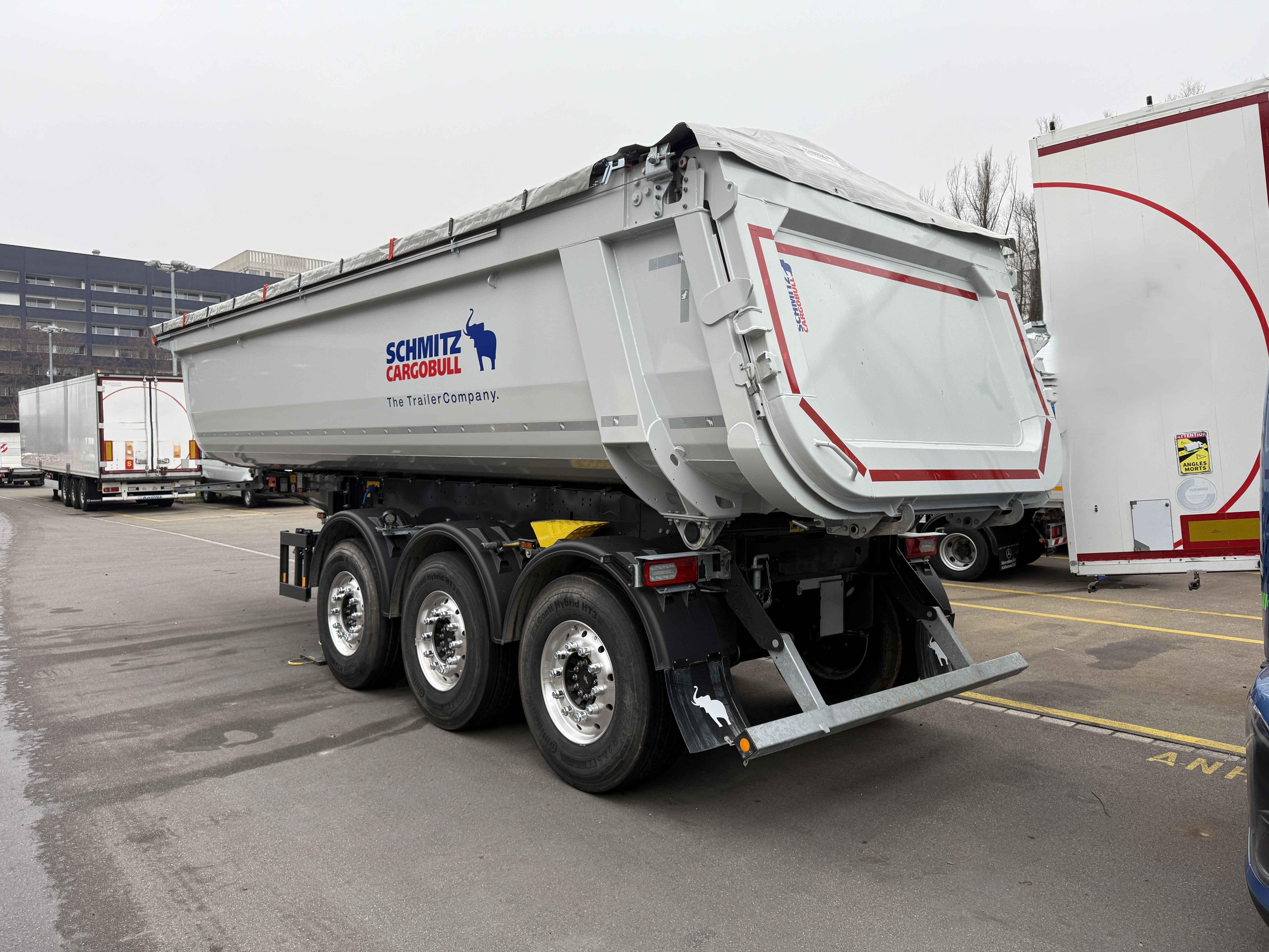 MOTO6625_2809811 vehicle image