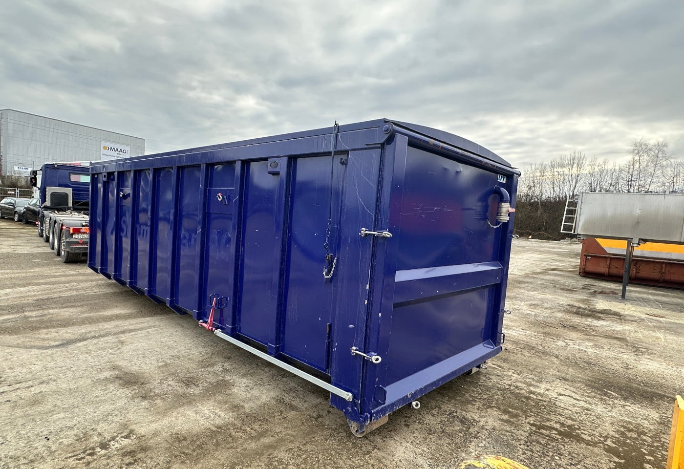 MOTO6625_2810465 vehicle image