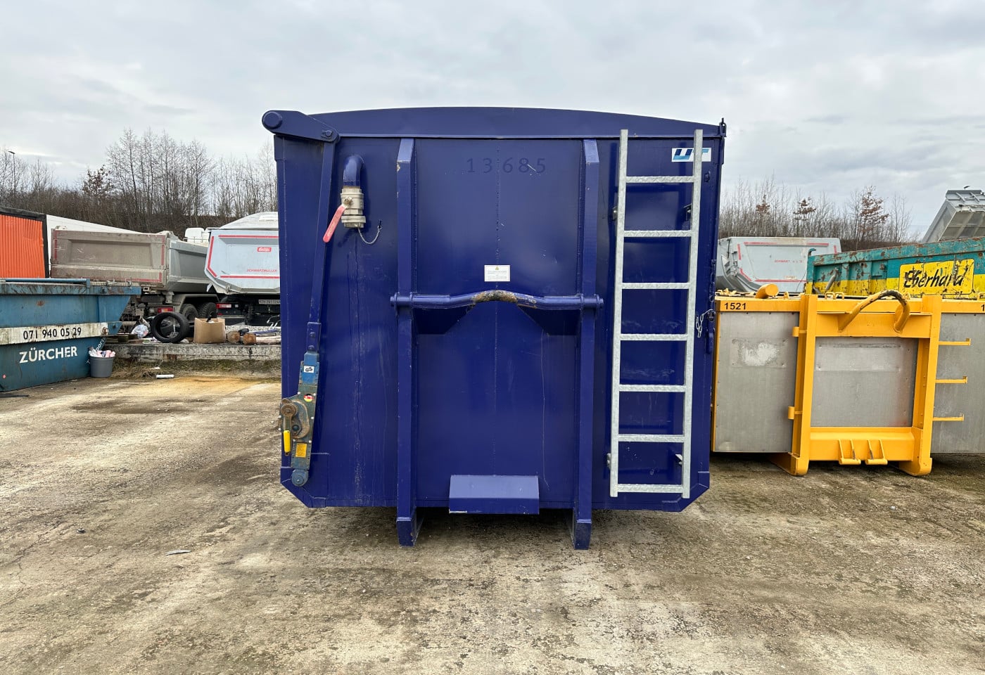 MOTO6625_2810465 vehicle image