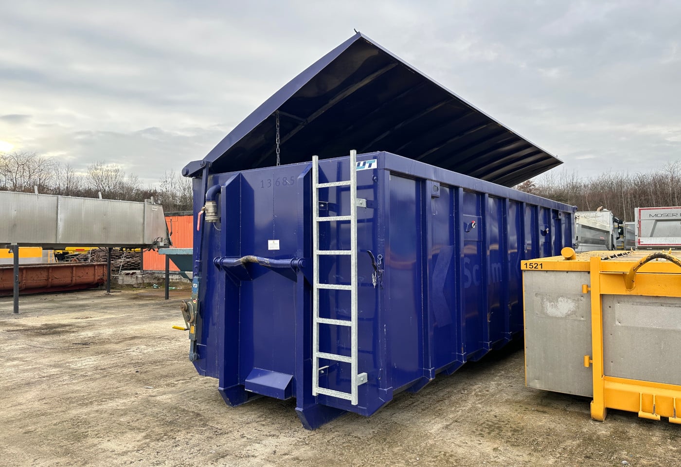 MOTO6625_2810465 vehicle image