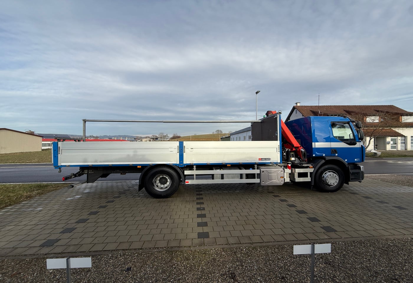 MOTO6625_2803906 vehicle image