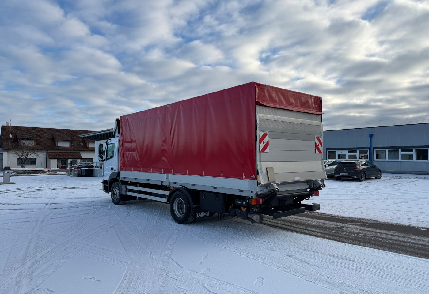 MOTO6625_2798594 vehicle image