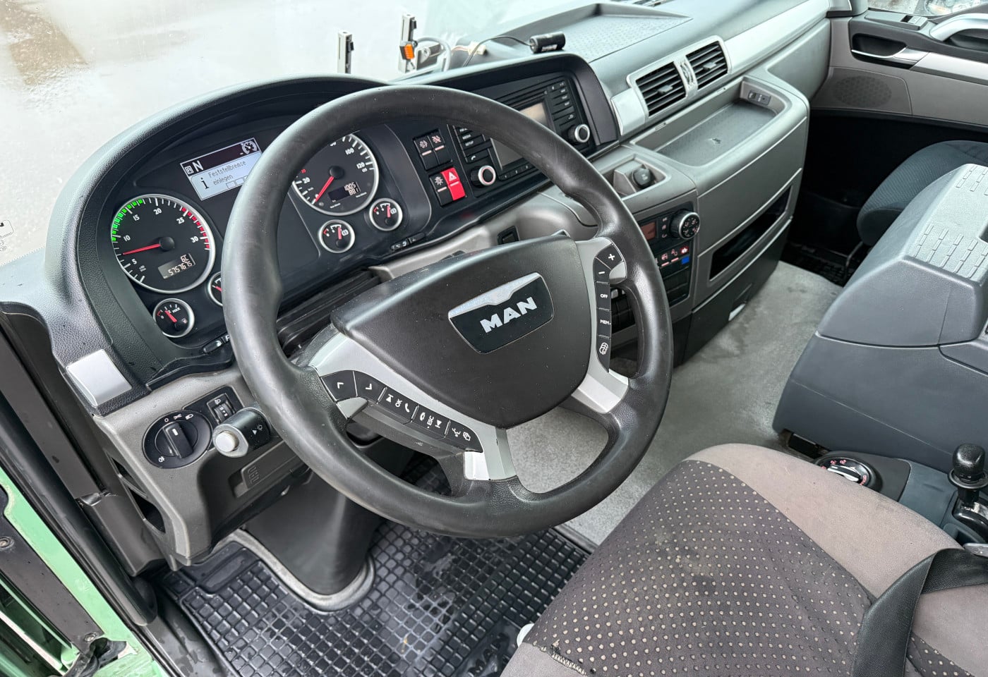 MOTO6625_2801086 vehicle image