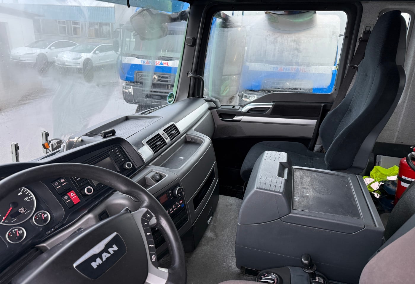 MOTO6625_2801086 vehicle image