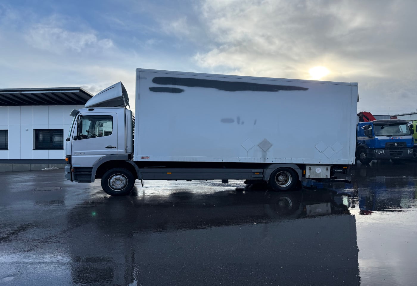 MOTO6625_2801243 vehicle image