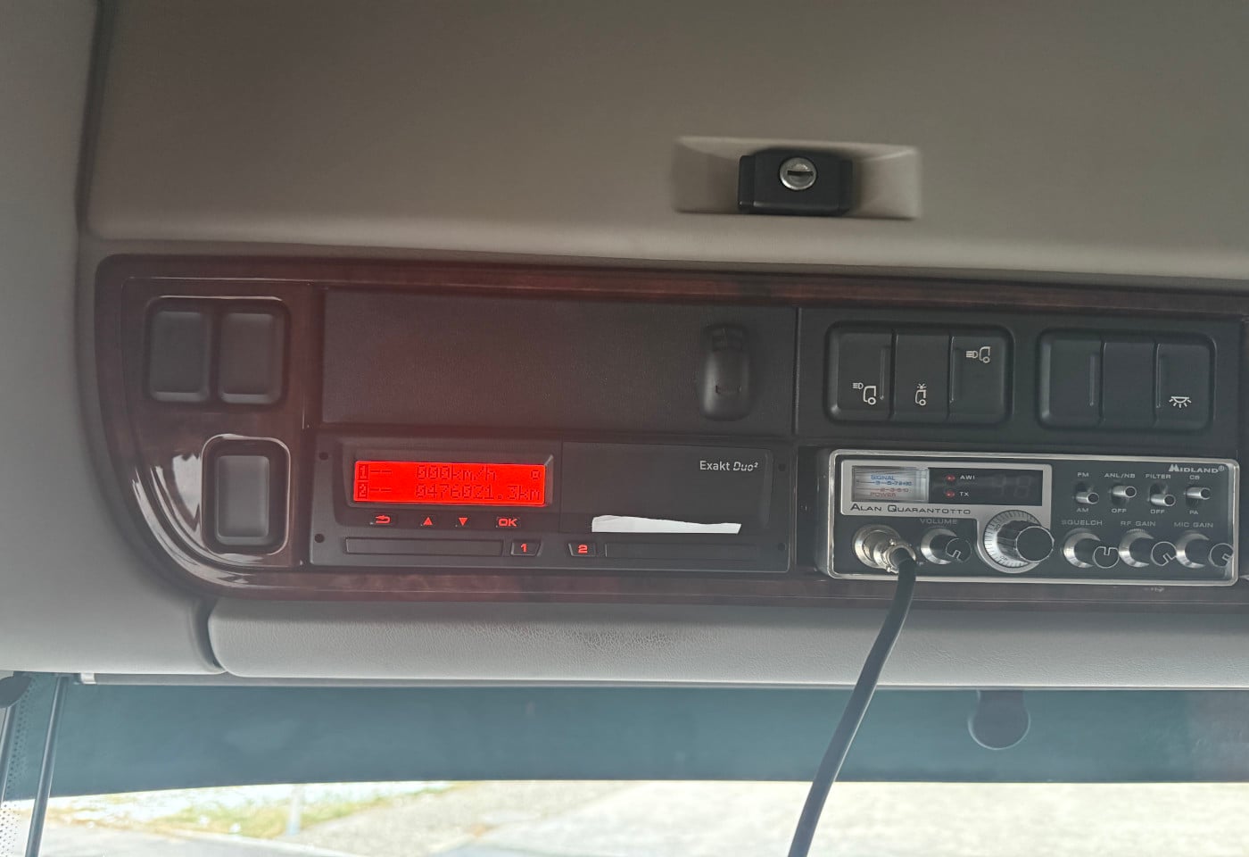 MOTO6625_2802811 vehicle image