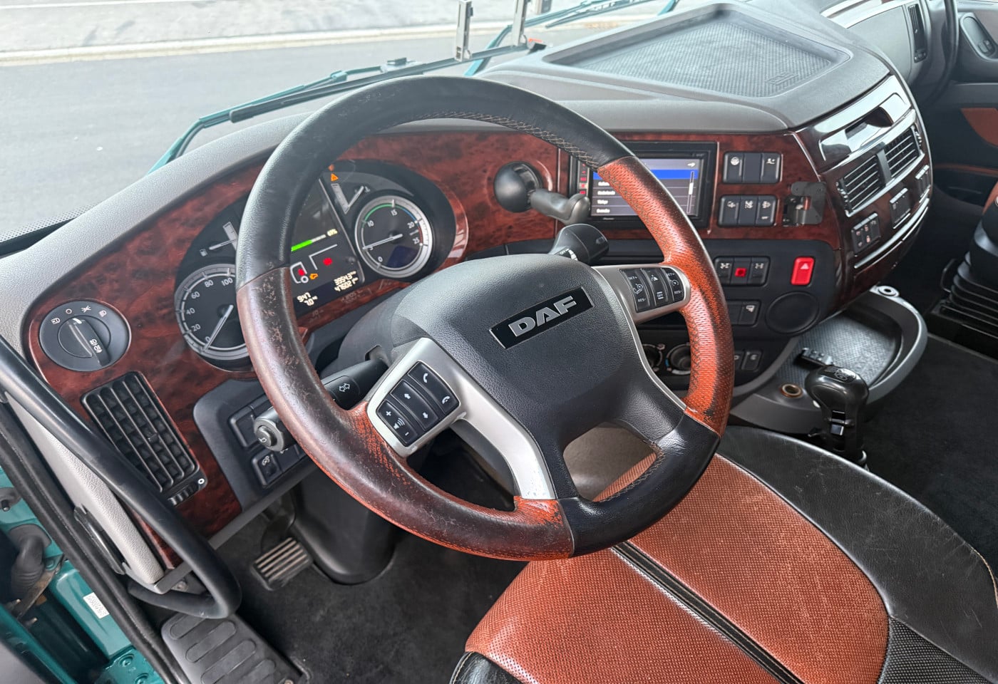 MOTO6625_2802811 vehicle image