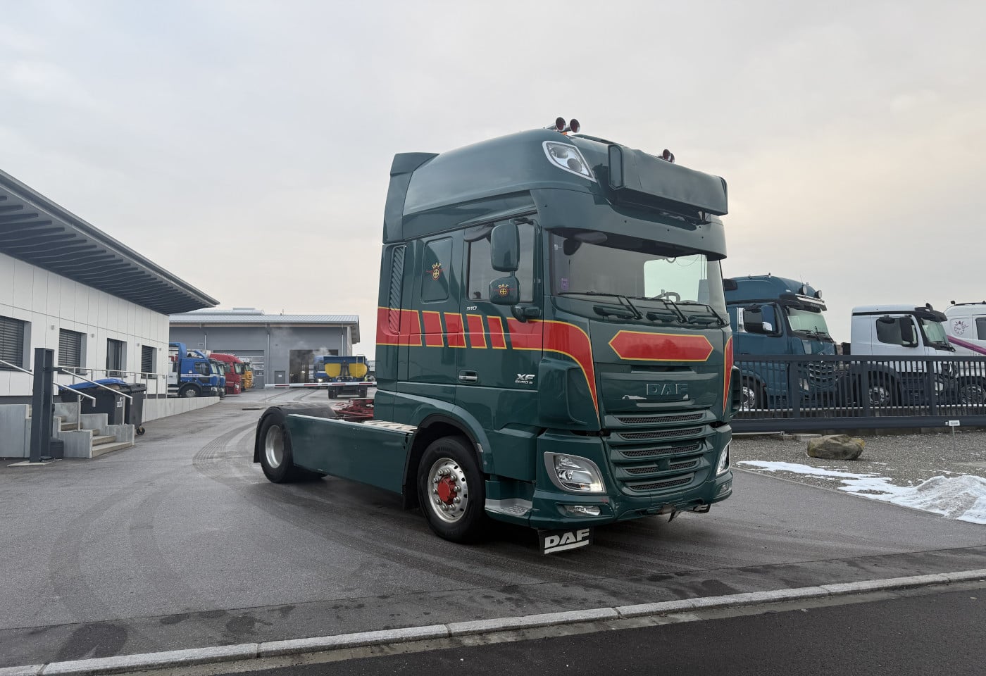 MOTO6625_2802811 vehicle image