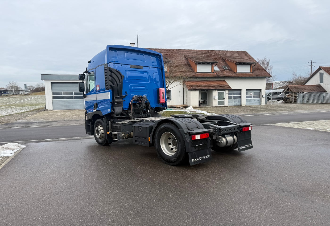 MOTO6625_2802967 vehicle image