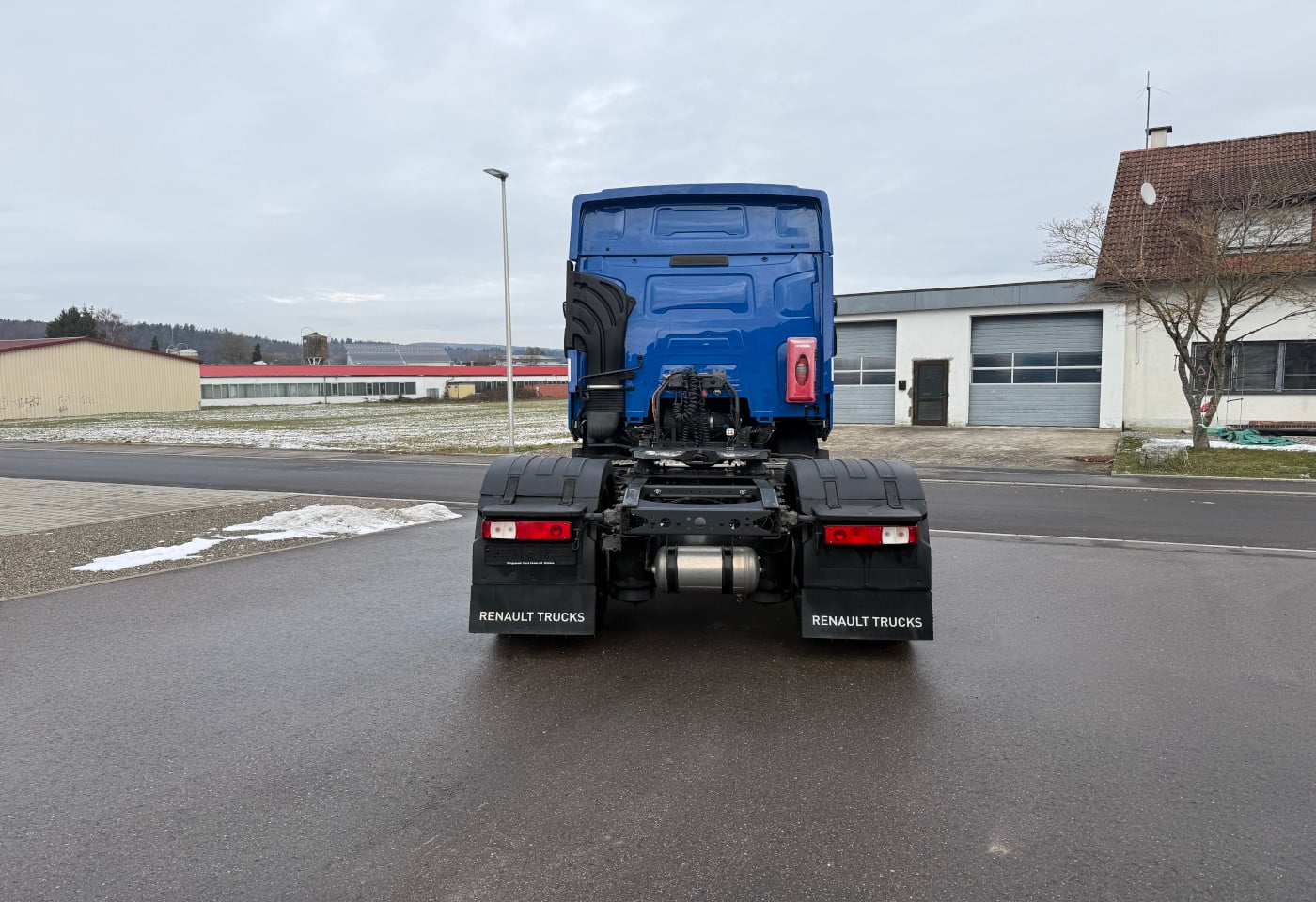 MOTO6625_2802967 vehicle image