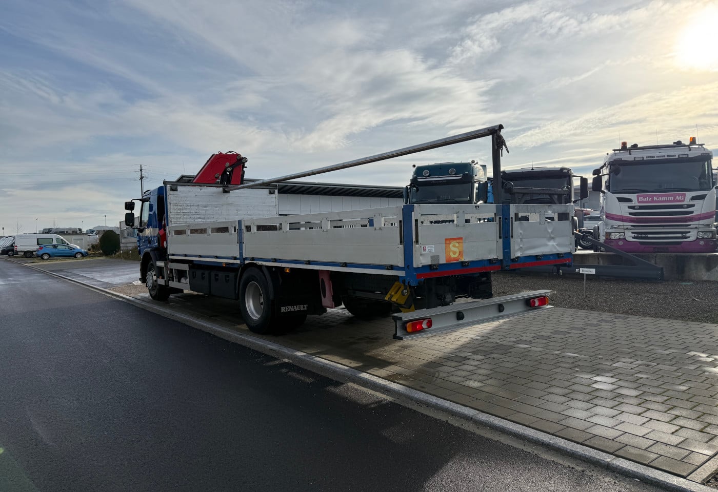 MOTO6625_2803905 vehicle image