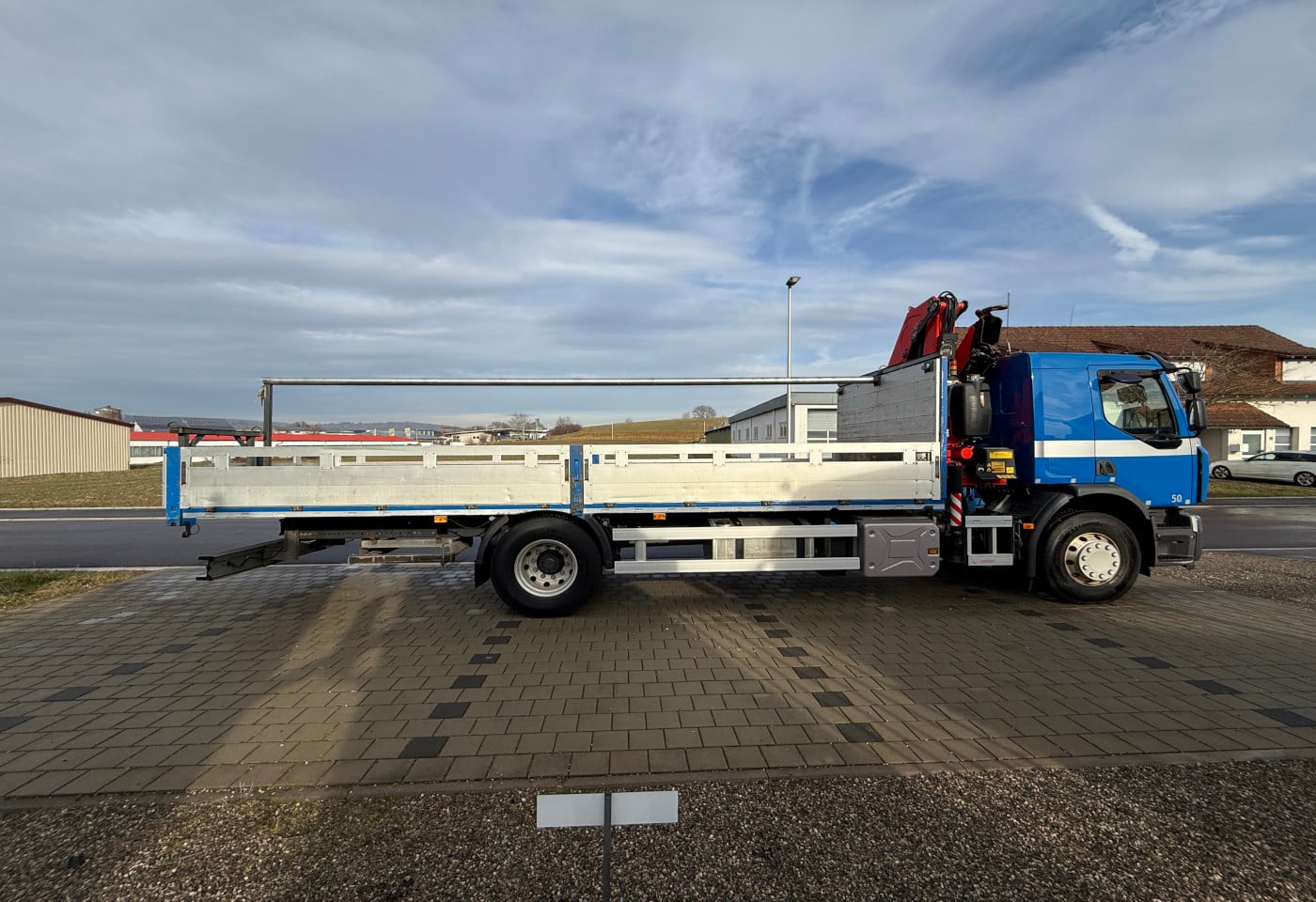 MOTO6625_2803905 vehicle image